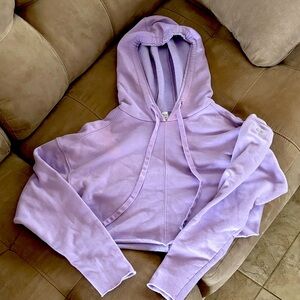 ALO Yoga Light Purple Hoodie cropped